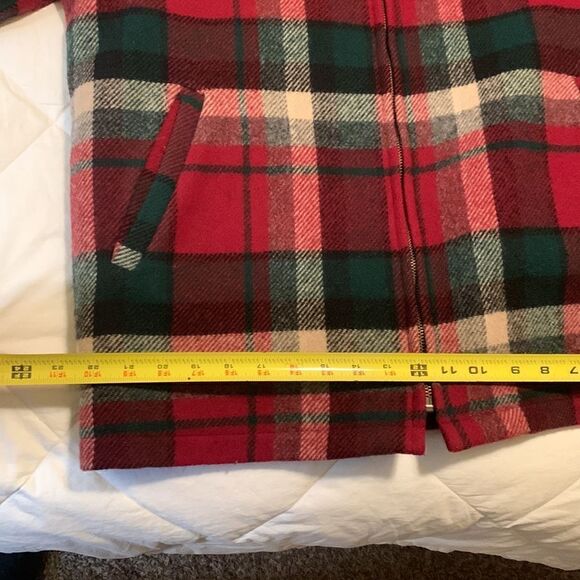 WOOLRICH, Vintage, ladies coat, Large, near new condition, full length zip - Picture 9 of 11